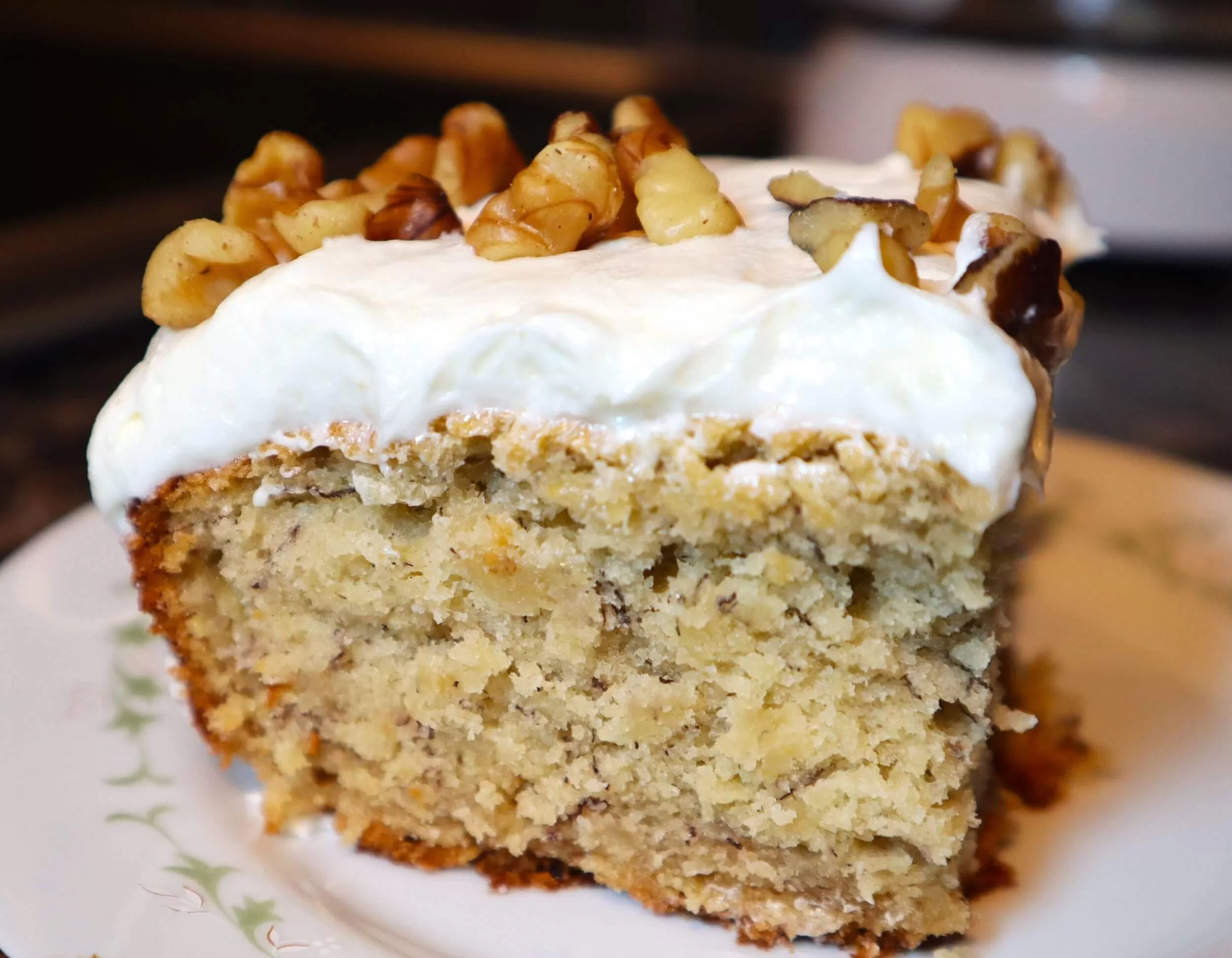 Banana Cake With Cream Cheese Frosting